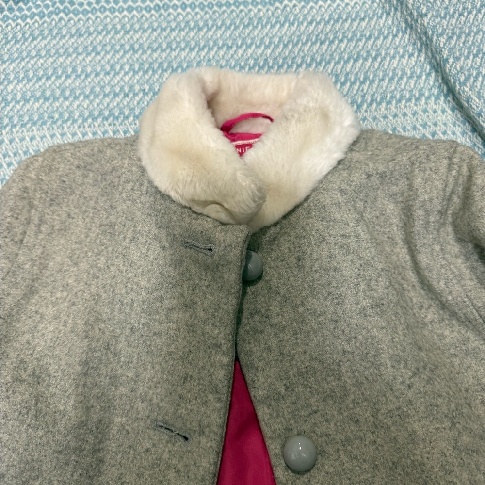 Girl Wool Coat with Faux Fur Collar in Gray and Cream size 7